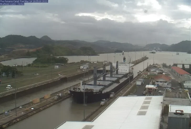 LUMOSO LESTARI Bulk Carrier IMO 9329825 photo 4