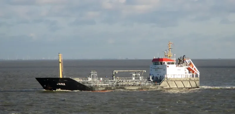 JANA Tanker IMO 9330185 photo 4