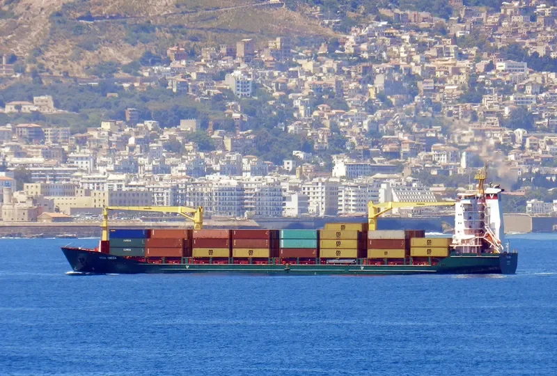 ILIOS Container Ship IMO 9330226 photo 9