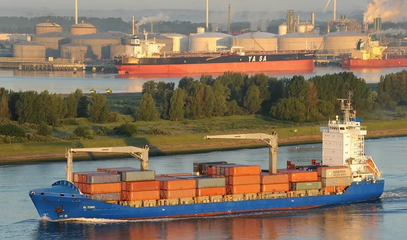 JSP LEVANTE Container Ship IMO 9330264 photo 8