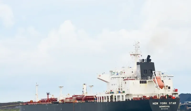AMALIA Tanker IMO 9330355 photo 4
