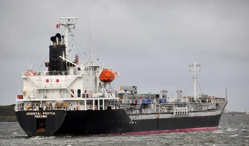 BEGONIA Tanker IMO 9330381 photo 9