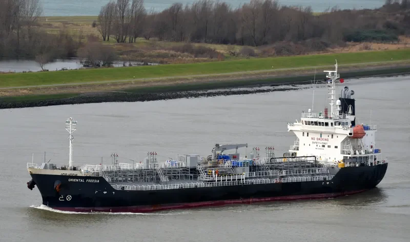 ORIENTAL FREESIA Tanker IMO 9330410 photo 10