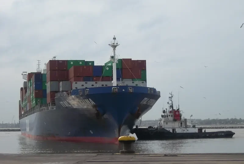 CELSIUS NICOSIA Container Ship IMO 9330496 photo 9