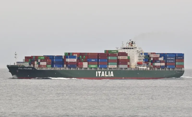 BOMAR FULGENT Container Ship IMO 9330501 photo 5