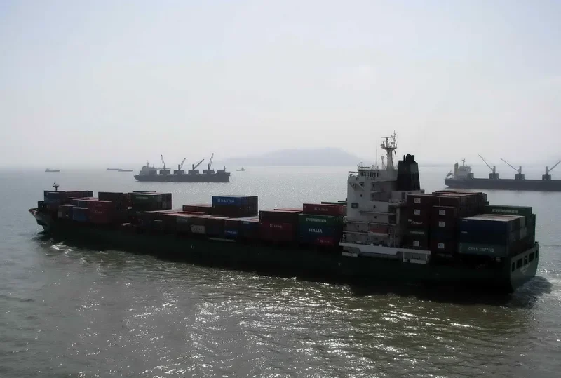 IRENES RYTHM Container Ship IMO 9330537 photo 5