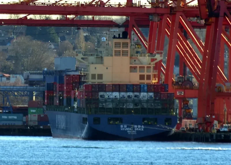 HYUNDAI GRACE Container Ship IMO 9330721