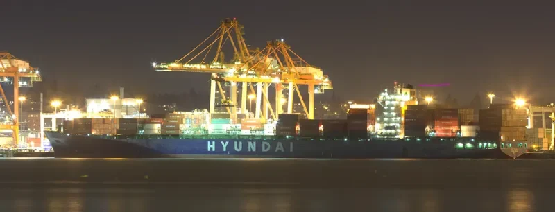 HYUNDAI GRACE Container Ship IMO 9330721 photo 2