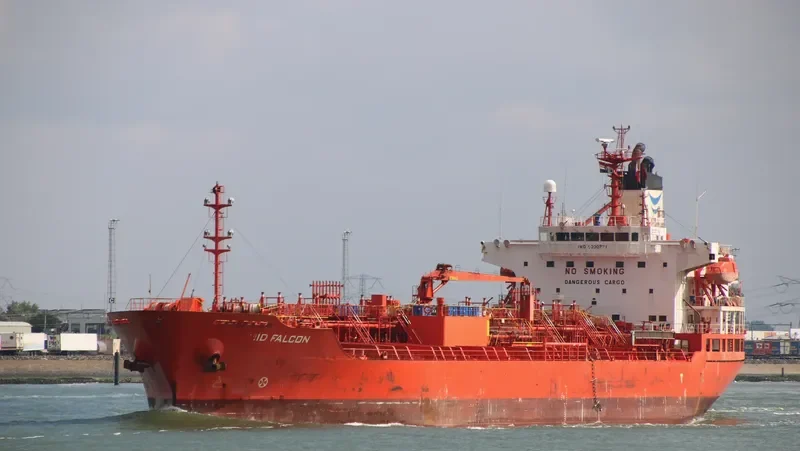 MID FALCON Tanker IMO 9330771 photo 8