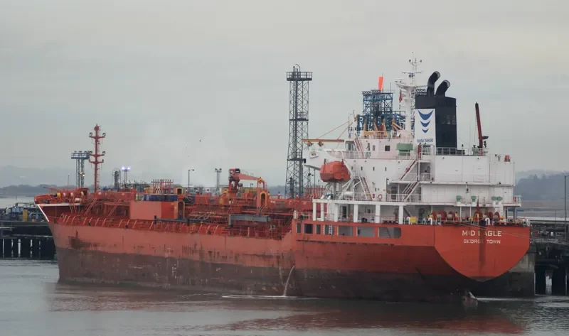 MID EAGLE Tanker IMO 9330795 photo 2