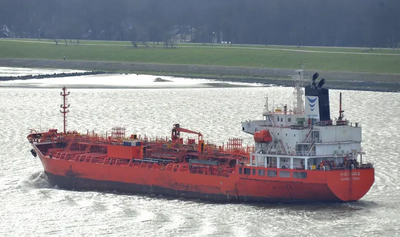 MID EAGLE Tanker IMO 9330795 photo 5
