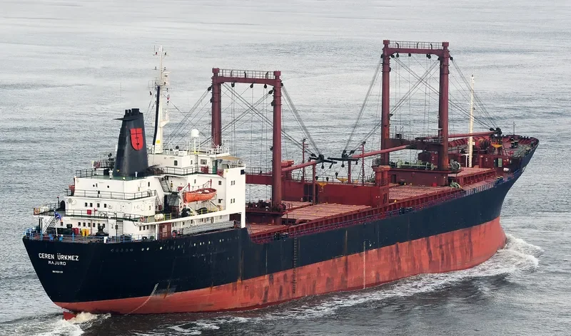 PAPA Tanker IMO 9331244 photo 2