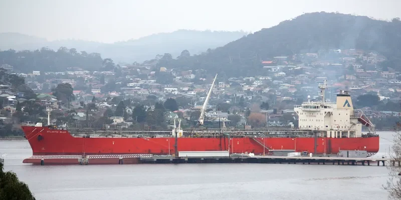 JO KARI Tanker IMO 9332028 photo 3