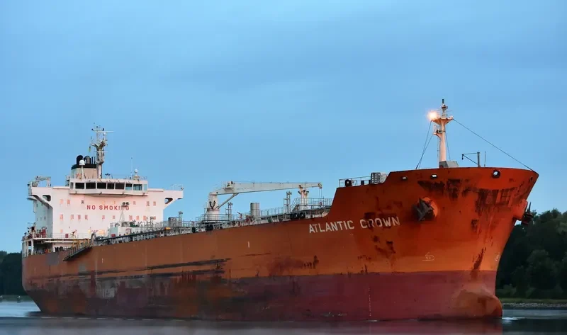 ATLANTIC CROWN Tanker IMO 9332169 photo 4