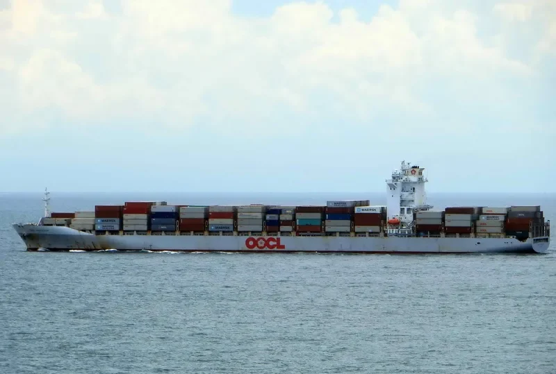 OOCL AUSTRALIA Container Ship IMO 9332200 photo 2