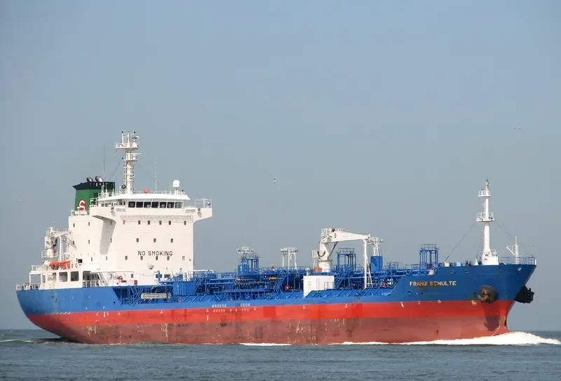 NEW STAR Tanker IMO 9332418 photo 8