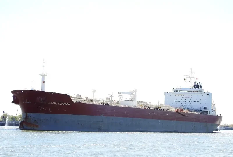 ARCTIC FLOUNDER Tanker IMO 9332638 photo 2