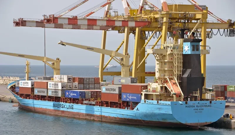 MAERSK REGENSBURG Container Ship IMO 9332676