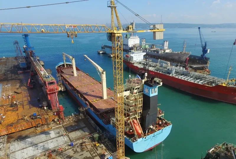 MAERSK REGENSBURG Container Ship IMO 9332676 photo 5