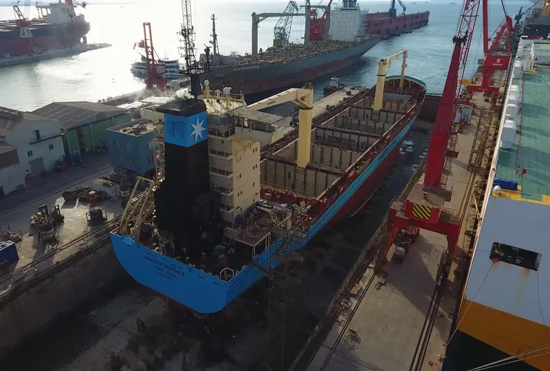 MAERSK ROUBAIX Container Ship IMO 9332688 photo 5
