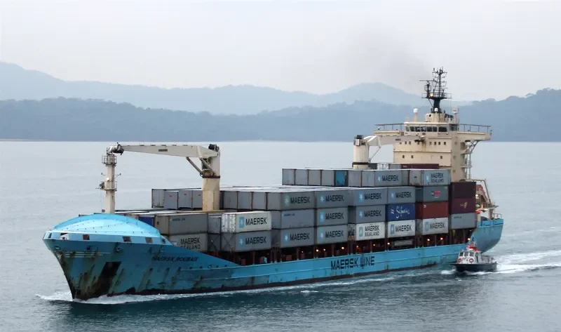 MAERSK ROUBAIX Container Ship IMO 9332688 photo 10