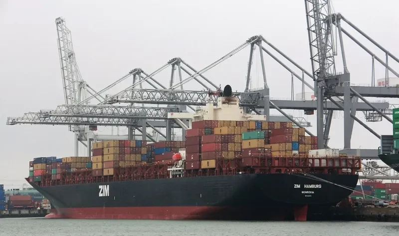 HAMBURG BAY Container Ship IMO 9332872