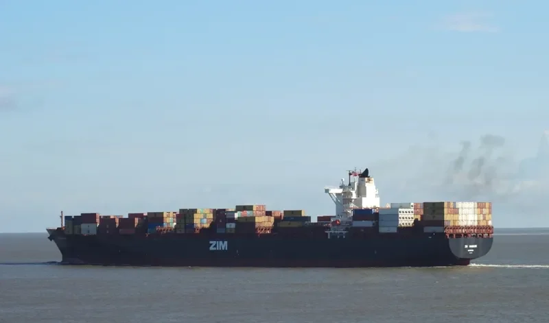 HAMBURG BAY Container Ship IMO 9332872 photo 7