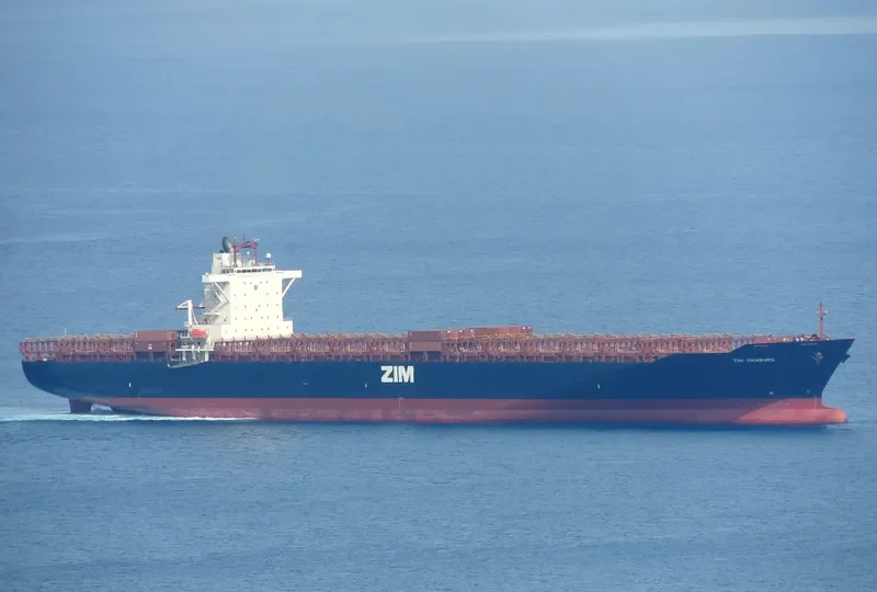 HAMBURG BAY Container Ship IMO 9332872 photo 9