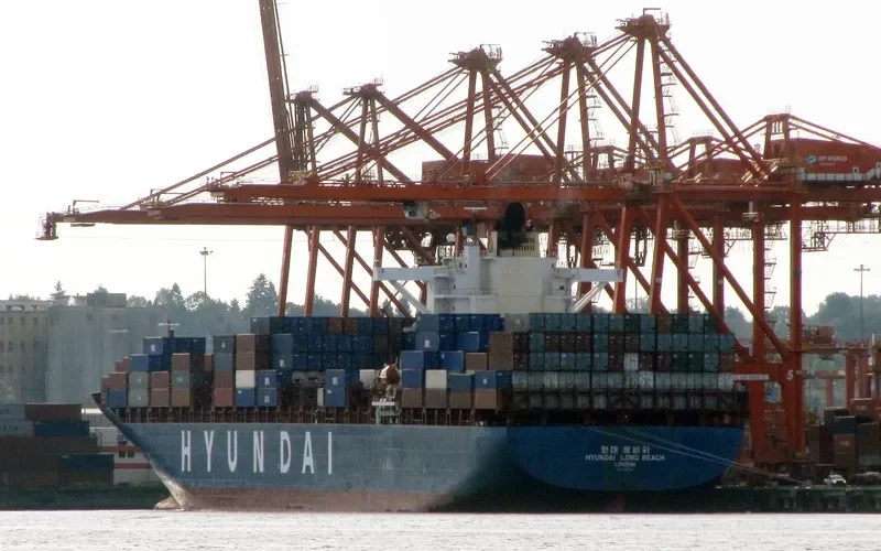 HYUNDAI LONG BEACH Container Ship IMO 9332884 photo 4