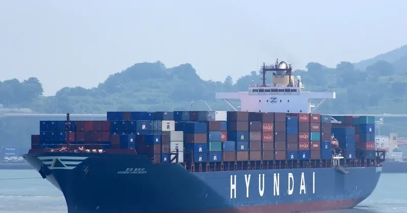 HYUNDAI LONG BEACH Container Ship IMO 9332884 photo 7
