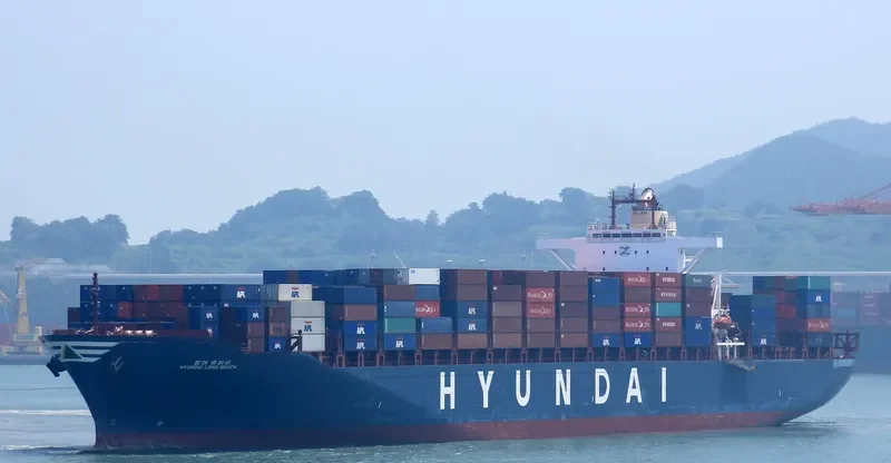 HYUNDAI LONG BEACH Container Ship IMO 9332884 photo 8