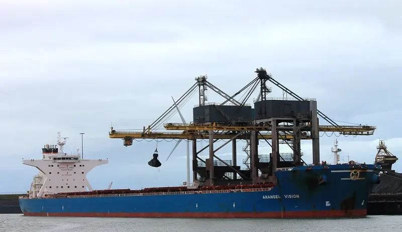 MARAN VISION Bulk Carrier IMO 9332951 photo 3