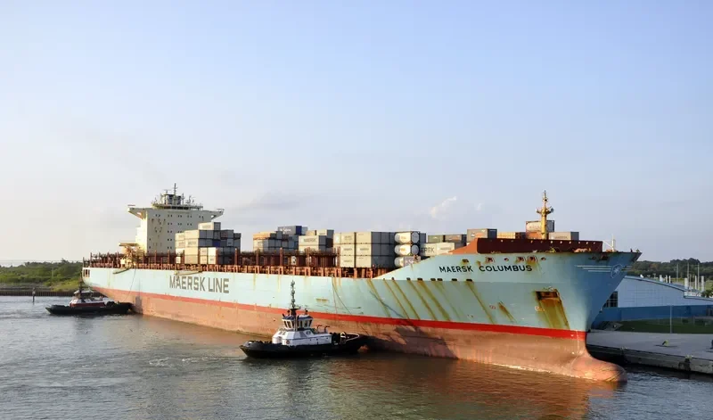 MAERSK COLUMBUS Container Ship IMO 9332987 photo 9