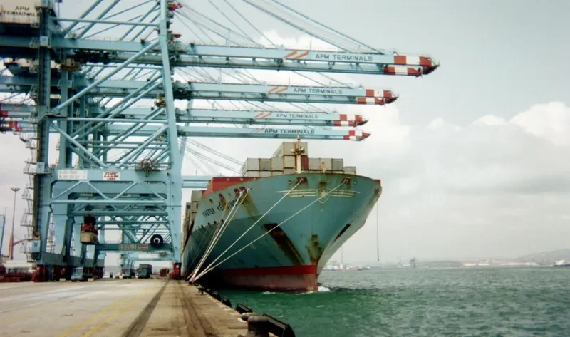 MAERSK KENSINGTON Container Ship IMO 9333010 photo 2