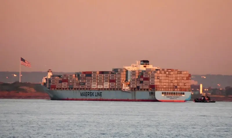 MAERSK DETROIT Container Ship IMO 9333034 photo 4