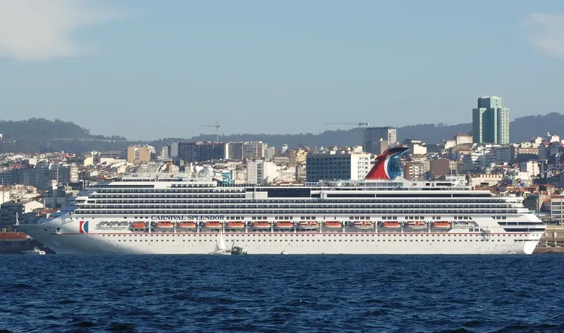 CARNIVAL SPLENDOR Passenger Ship IMO 9333163 photo 9