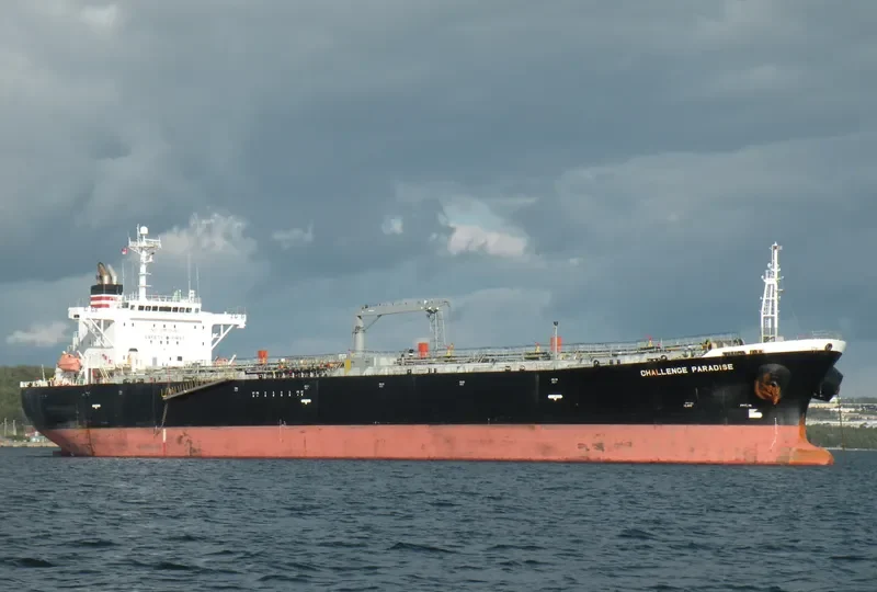 LUCIA SOLIS Tanker IMO 9333187 photo 8