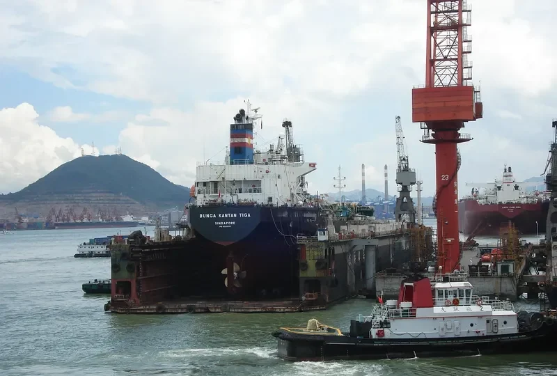 SEA ELEGANT Tanker IMO 9333228 photo 2