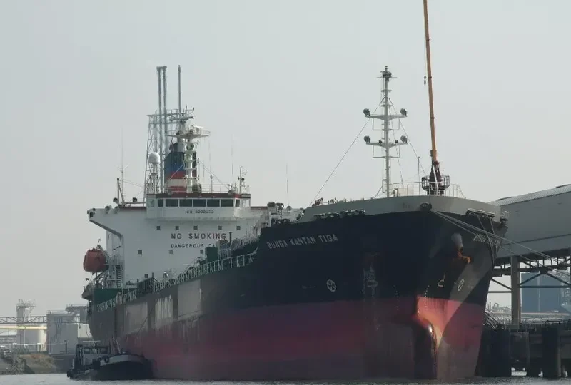 SEA ELEGANT Tanker IMO 9333228 photo 3