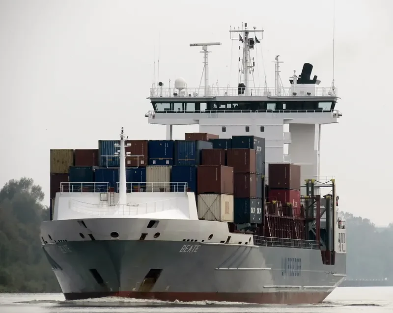 BEATE Container Ship IMO 9333345 photo 4
