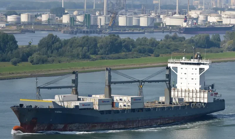 VIONA Container Ship IMO 9333369 photo 5