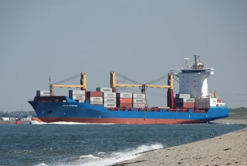 HELLE RITSCHER Container Ship IMO 9333371 photo 2