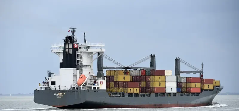 VALDIVIA Container Ship IMO 9333395 photo 2