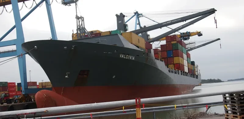 VALDIVIA Container Ship IMO 9333395 photo 4