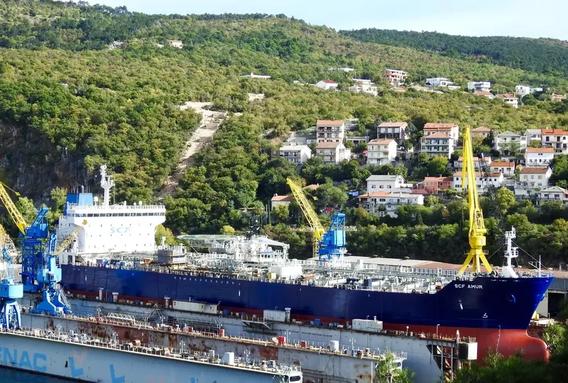 SCF AMUR Tanker IMO 9333436 photo 6