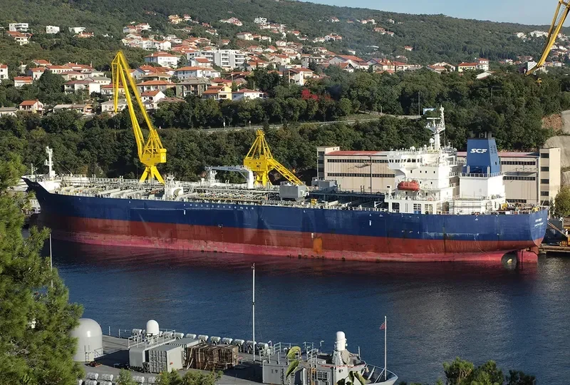 SCF AMUR Tanker IMO 9333436 photo 7
