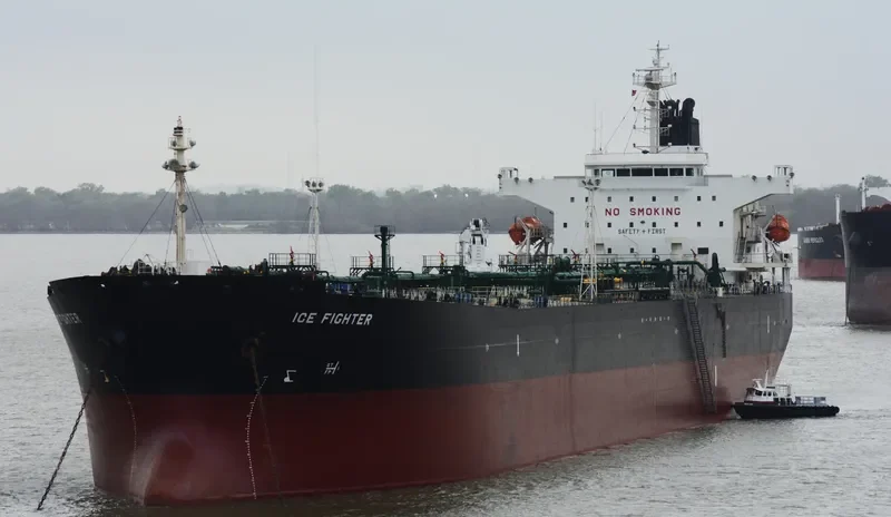 ICE FIGHTER Tanker IMO 9333656 photo 2