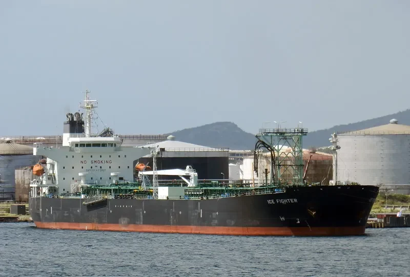 ICE FIGHTER Tanker IMO 9333656 photo 4