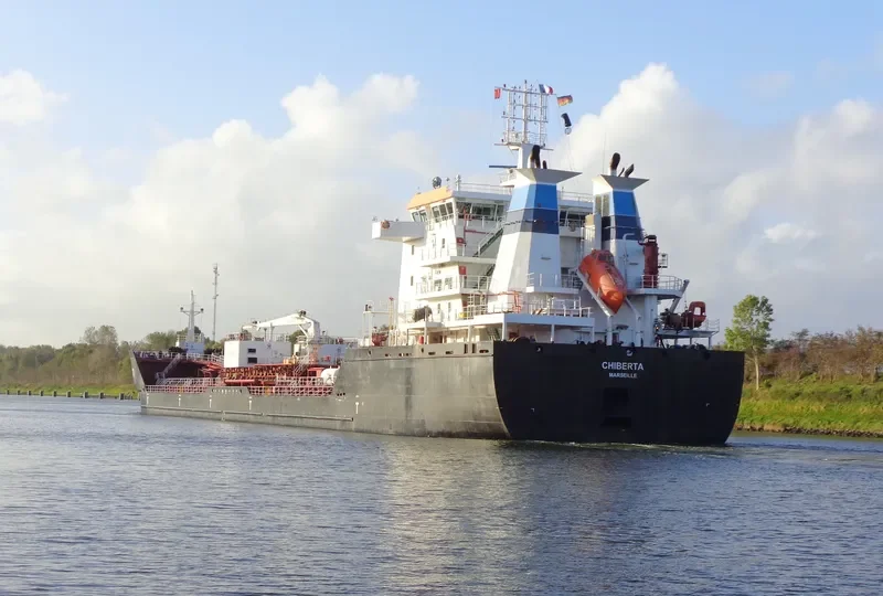 CHIBERTA Tanker IMO 9333814 photo 2
