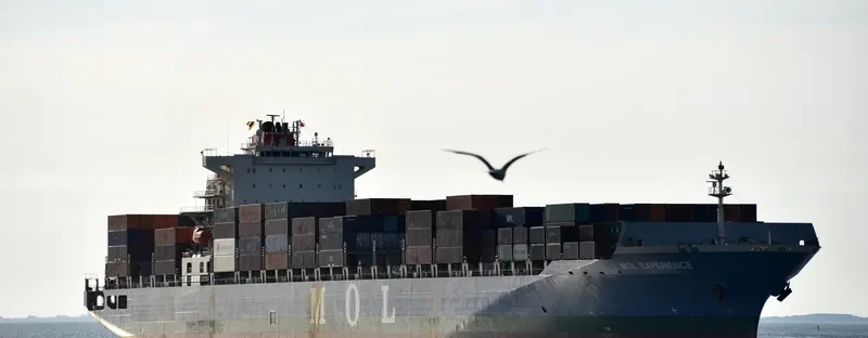 MOL EXPERIENCE Container Ship IMO 9333838 photo 10